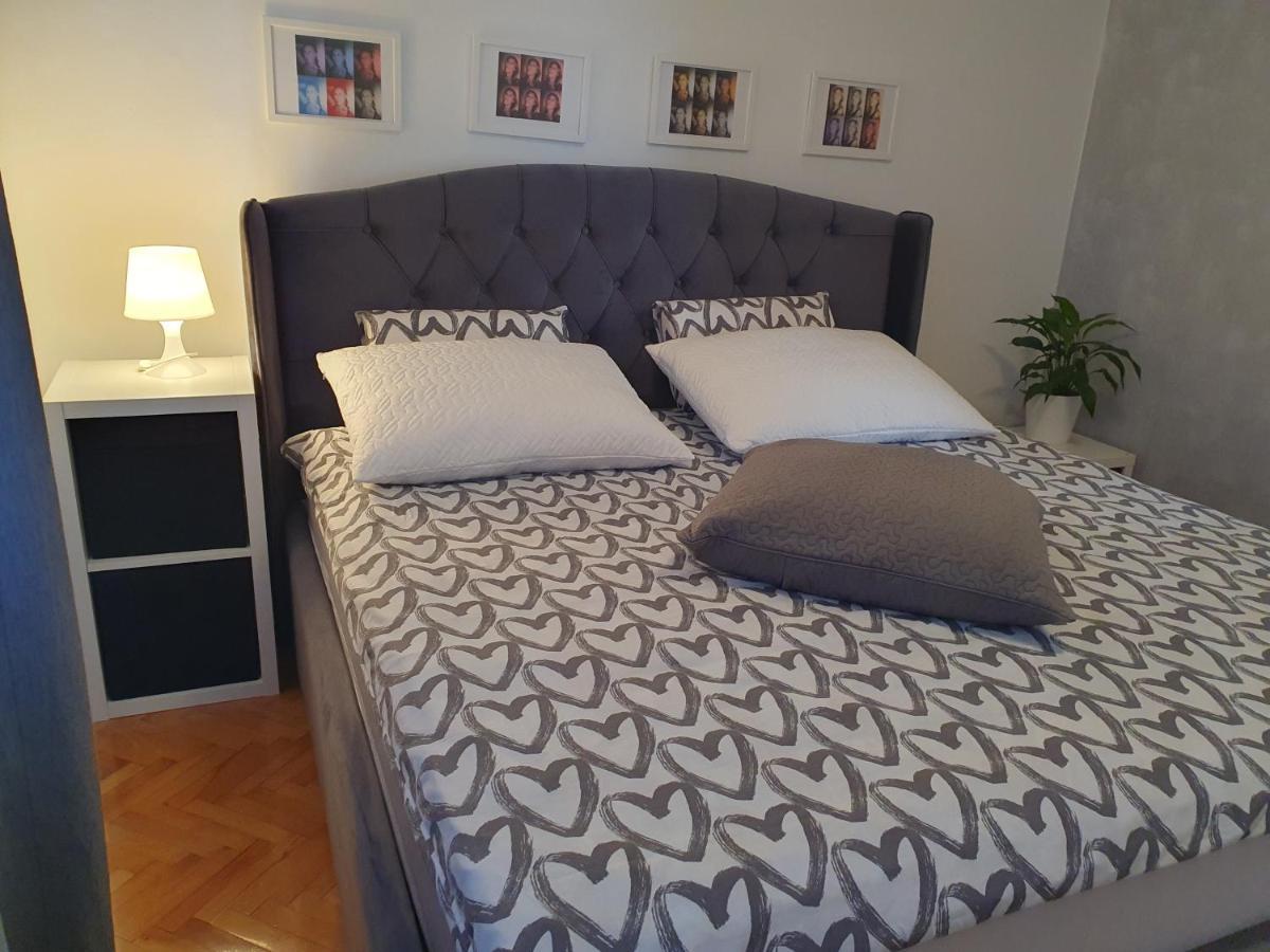 New Comfortable App Dora Crikvenica Exterior photo